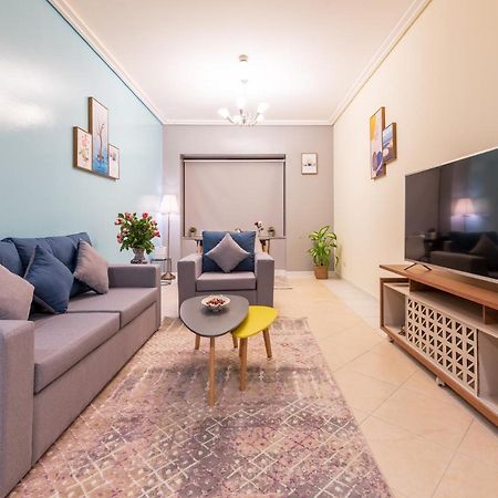 Trinity Holiday Homes - Sheikh Zayed Road Near To Financial Center Metro Station Dubaj Kültér fotó