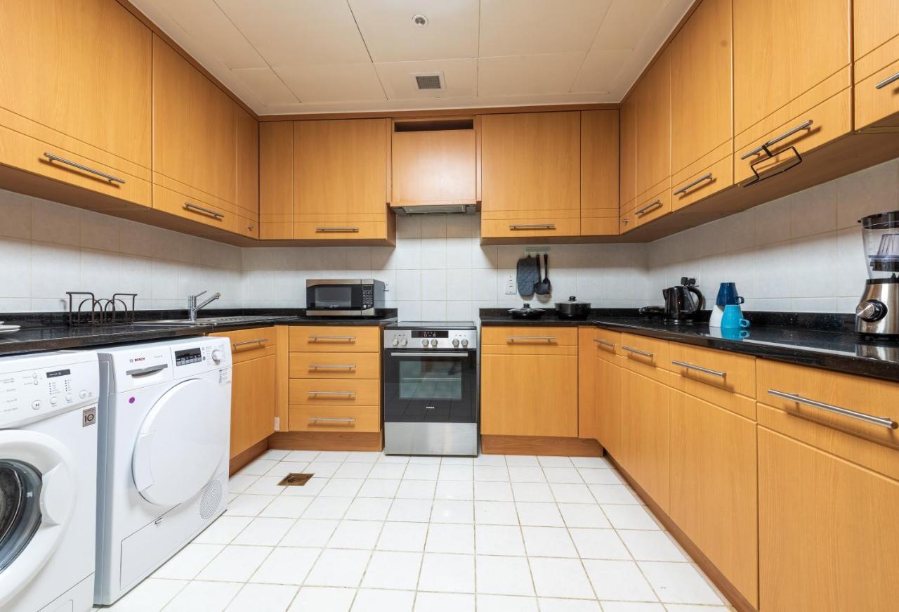 Trinity Holiday Homes - Sheikh Zayed Road Near To Financial Center Metro Station Dubaj Kültér fotó
