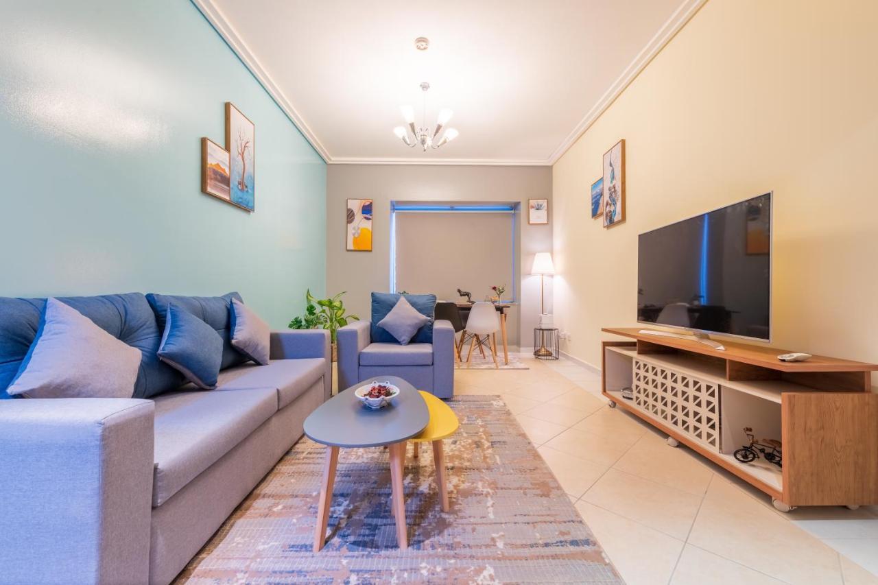 Trinity Holiday Homes - Sheikh Zayed Road Near To Financial Center Metro Station Dubaj Kültér fotó