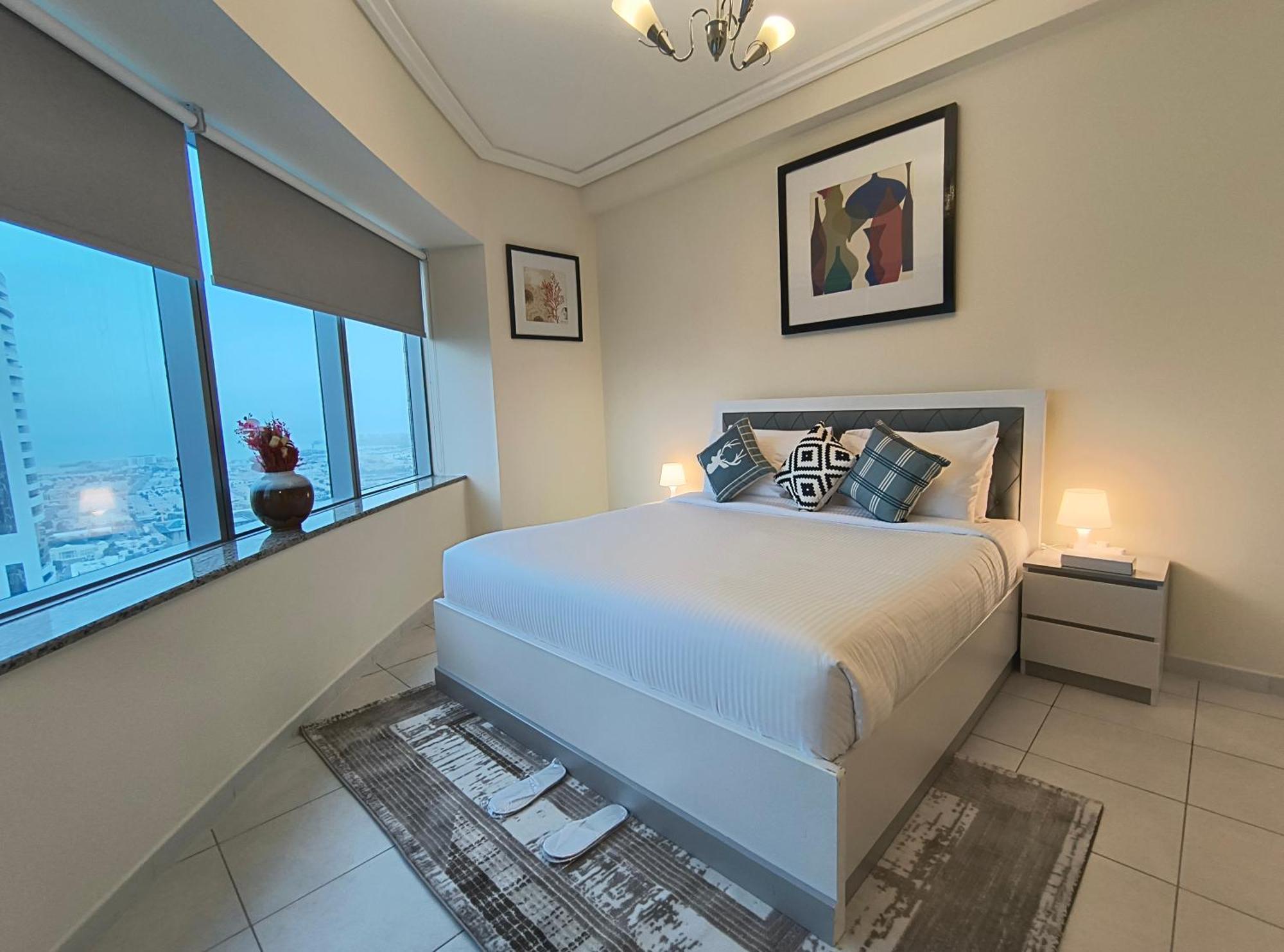 Trinity Holiday Homes - Sheikh Zayed Road Near To Financial Center Metro Station Dubaj Kültér fotó