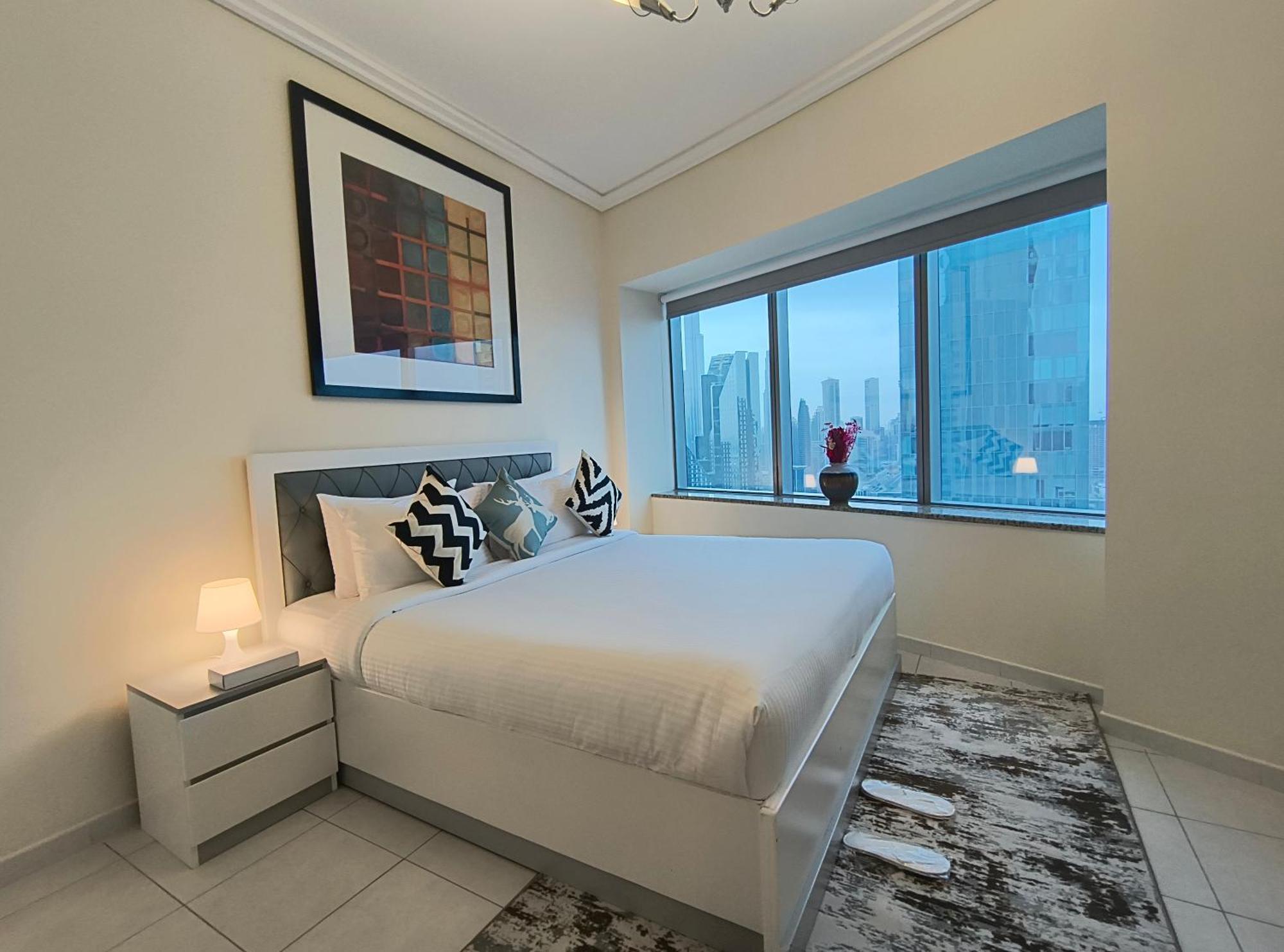 Trinity Holiday Homes - Sheikh Zayed Road Near To Financial Center Metro Station Dubaj Kültér fotó