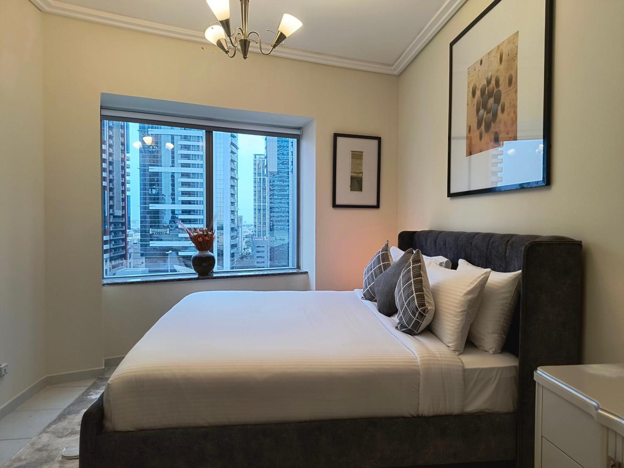 Trinity Holiday Homes - Sheikh Zayed Road Near To Financial Center Metro Station Dubaj Kültér fotó