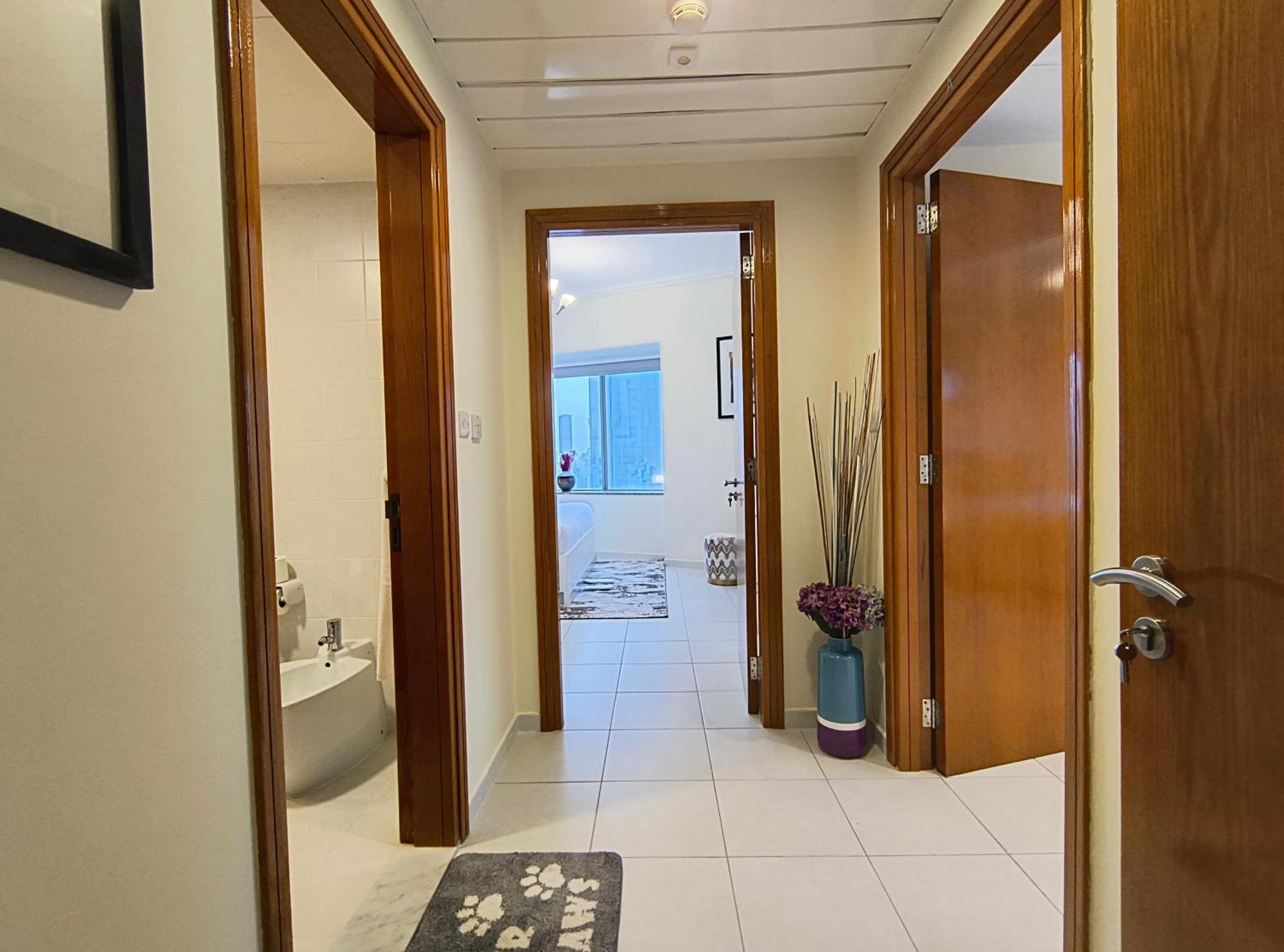 Trinity Holiday Homes - Sheikh Zayed Road Near To Financial Center Metro Station Dubaj Kültér fotó