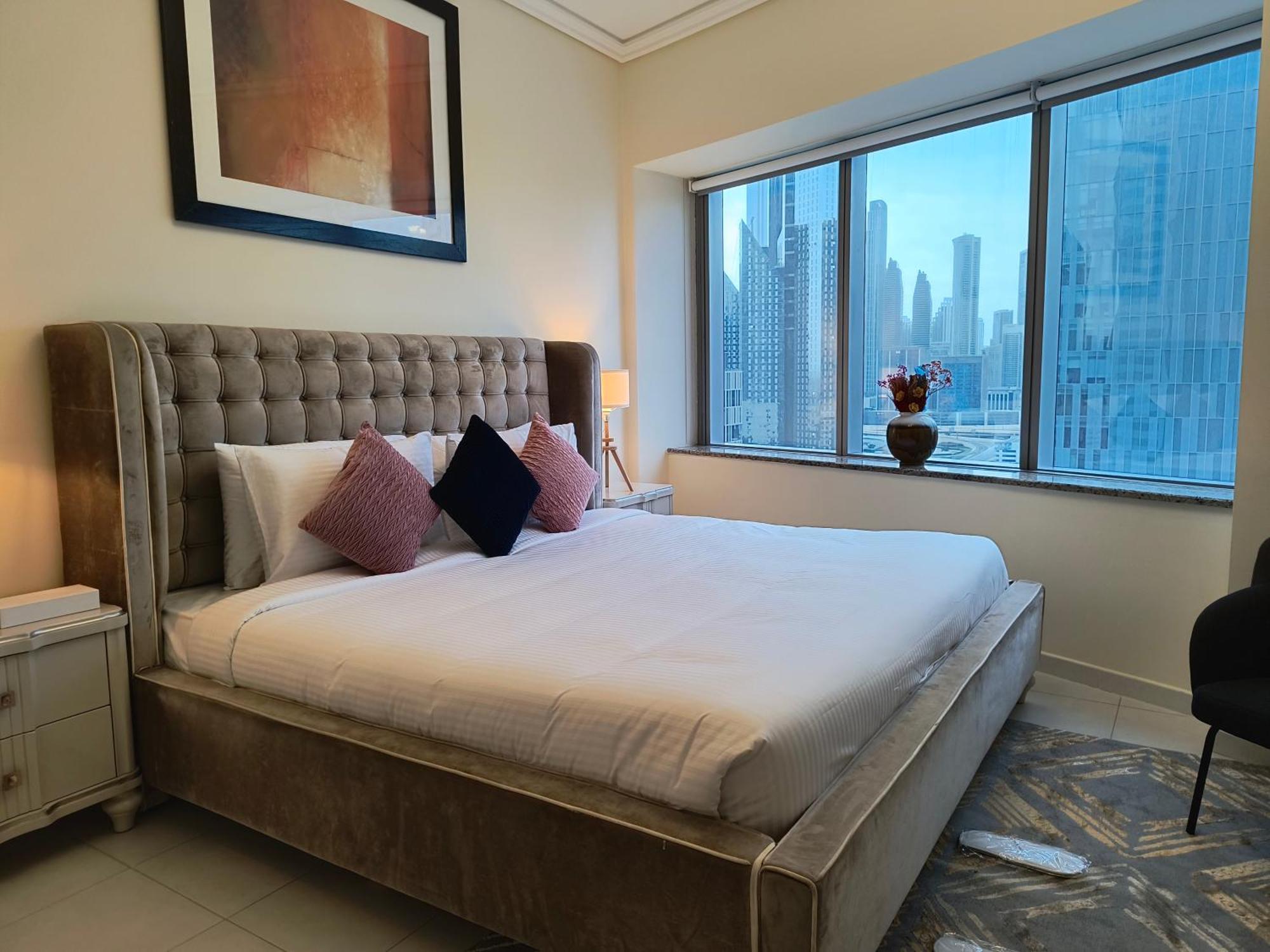 Trinity Holiday Homes - Sheikh Zayed Road Near To Financial Center Metro Station Dubaj Kültér fotó