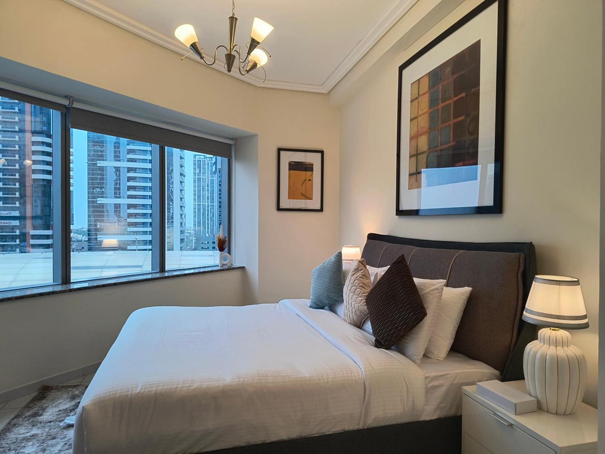 Trinity Holiday Homes - Sheikh Zayed Road Near To Financial Center Metro Station Dubaj Kültér fotó