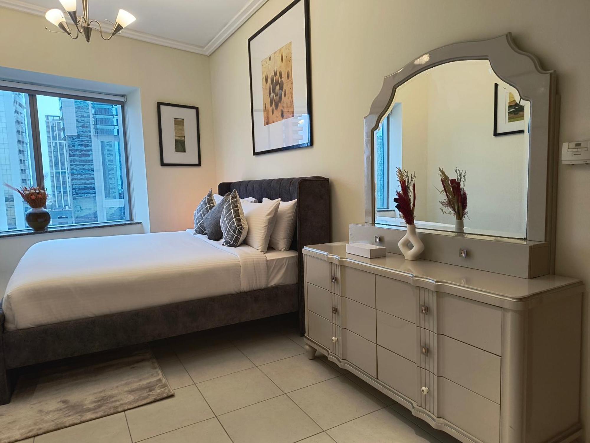 Trinity Holiday Homes - Sheikh Zayed Road Near To Financial Center Metro Station Dubaj Kültér fotó