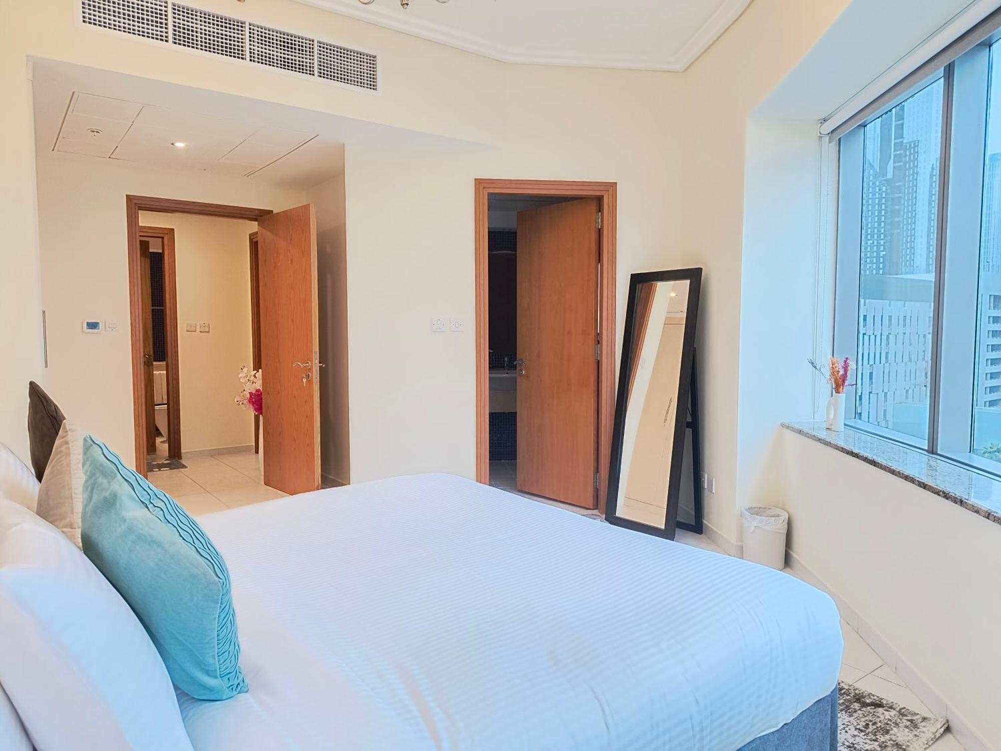 Trinity Holiday Homes - Sheikh Zayed Road Near To Financial Center Metro Station Dubaj Kültér fotó