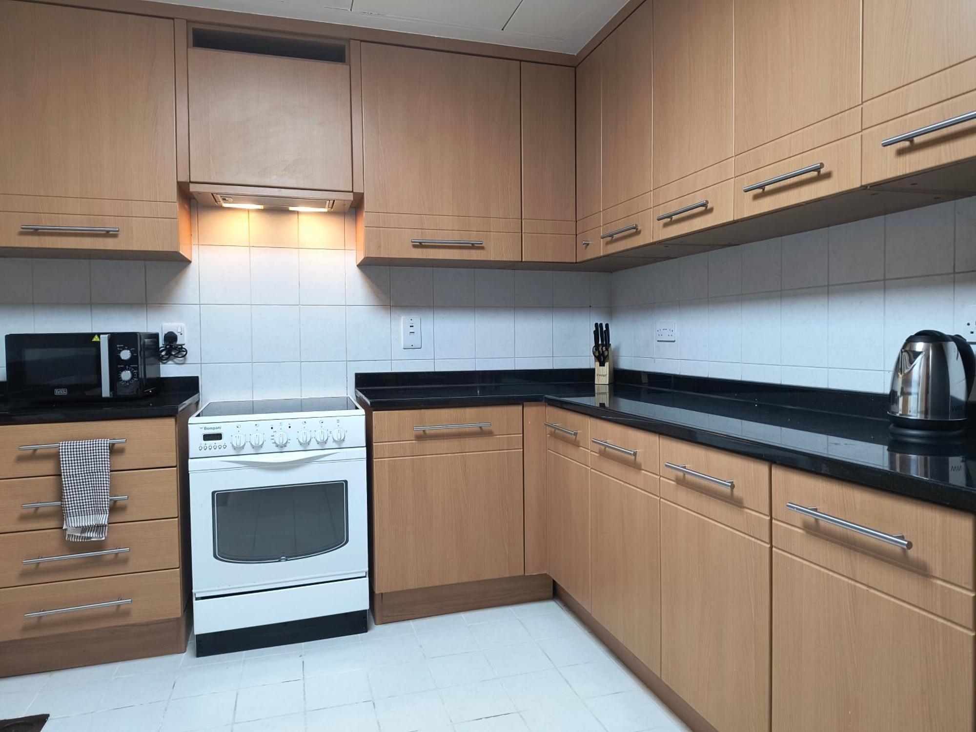 Trinity Holiday Homes - Sheikh Zayed Road Near To Financial Center Metro Station Dubaj Kültér fotó
