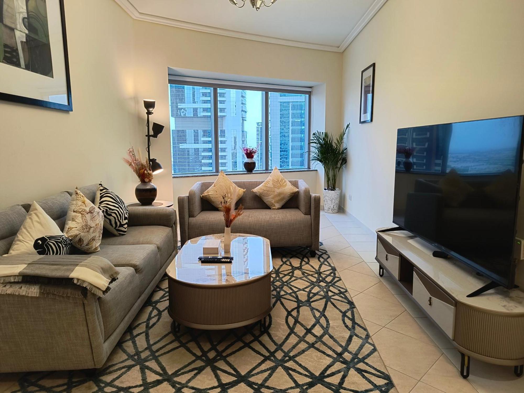 Trinity Holiday Homes - Sheikh Zayed Road Near To Financial Center Metro Station Dubaj Kültér fotó