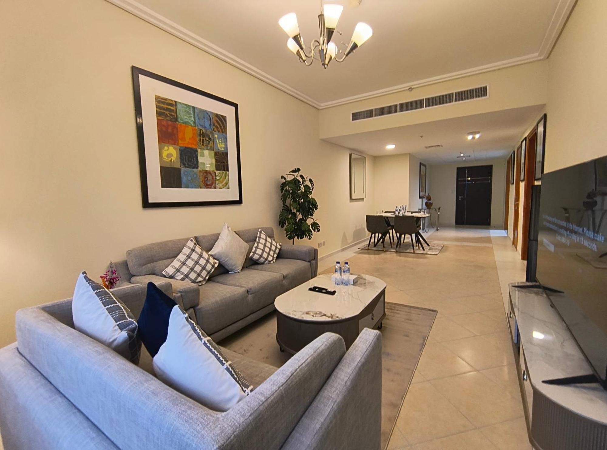 Trinity Holiday Homes - Sheikh Zayed Road Near To Financial Center Metro Station Dubaj Kültér fotó