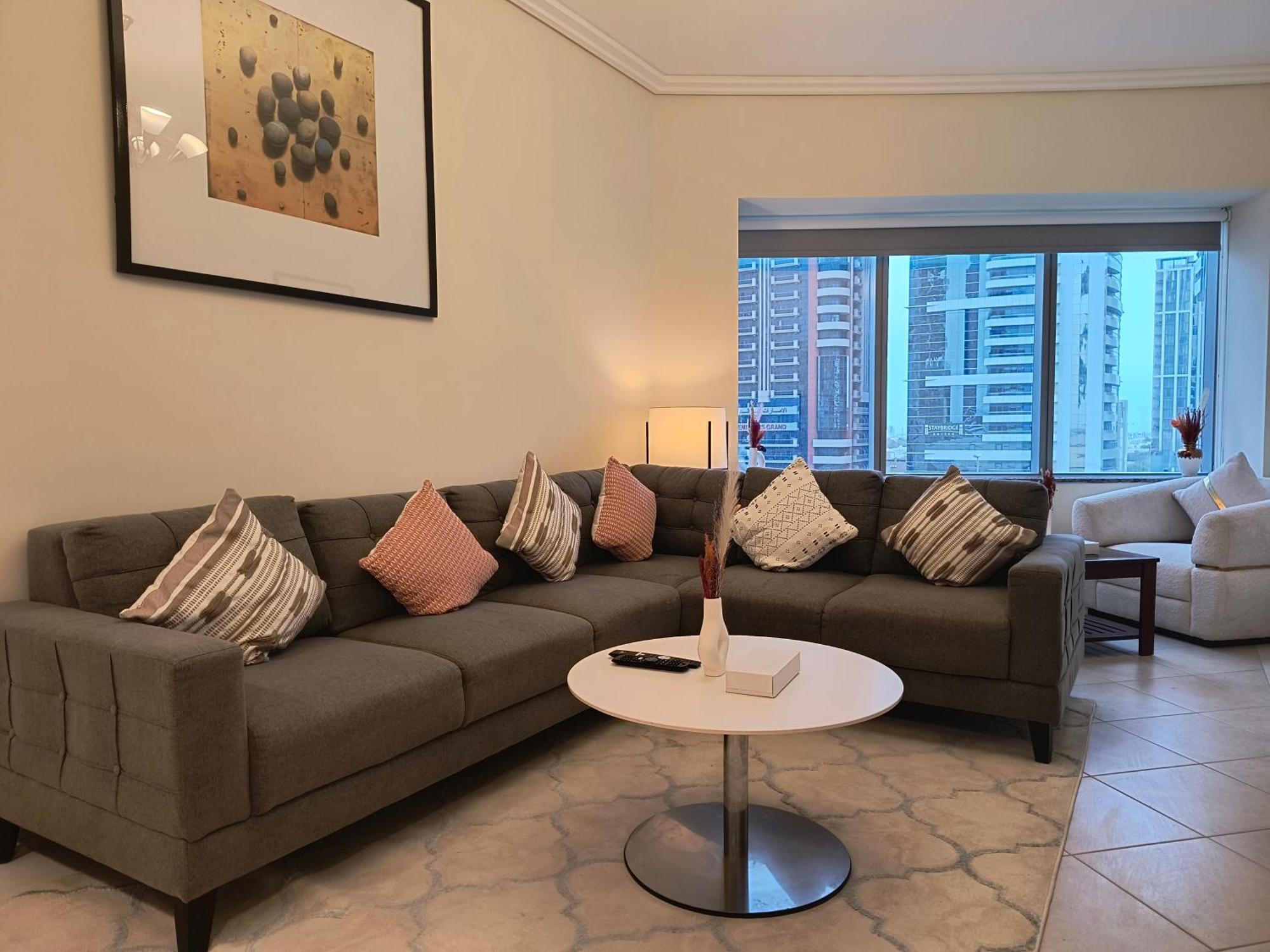 Trinity Holiday Homes - Sheikh Zayed Road Near To Financial Center Metro Station Dubaj Kültér fotó